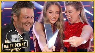 Team Kelly Clarkson Beats Blake Shelton on The Voice All the Times They Took Jabs at Each Other [upl. by Aleil]