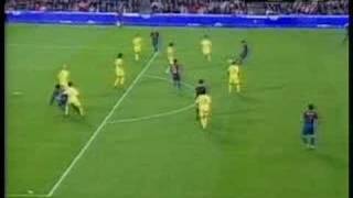 Ronaldinho  Barcelona vs Villarreal [upl. by Hoeve]