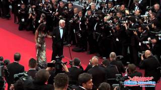 Belmondo à Cannes Enorme émotion sur les marches [upl. by Anitan]