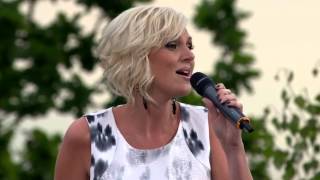 Sanna NielsenUndo LIVE Allsång på Skansen 2014 [upl. by Yelrehs150]