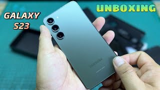 Samsung Galaxy S23  Unboxing  Qualcomm Snapdragon 8 Gen 2 [upl. by Sayce]