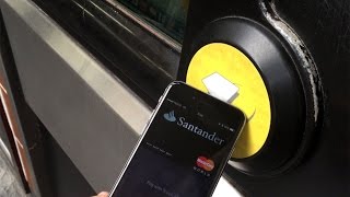 Using Apple Pay On the Underground [upl. by Zsa704]