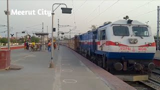 beautiful views Meerut City railway station Puri to yog nogar WDP4B Kaling Utkal express [upl. by Mychal]