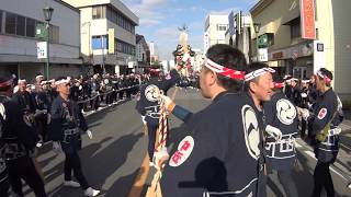 中近笠鉾が上町屋台を待つ間に！ 秩父夜祭2018 宵宮 00153 [upl. by Mitran]