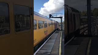 43272 amp 43251 Ex LNER HSTs Arrive at Salisbury Railway Station [upl. by Soren]