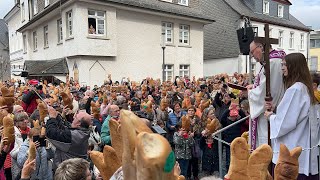 Osterbrauchtum in Attendorn Semmelsegnen am Karsamstag [upl. by Norrab484]