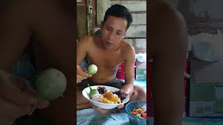 Makan pakek bening bayam goreng telurfoodbeningbayamgrengtelurllapanterongcberawitviralvideo [upl. by Aitam]