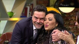 Beyaz Show  Türkan Şoray ile Beyaz tatlı tatlı atıştı [upl. by Alohs]