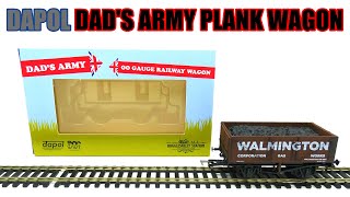 REVIEW DAPOL DADS ARMY PLANK WAGON [upl. by Ahlgren]