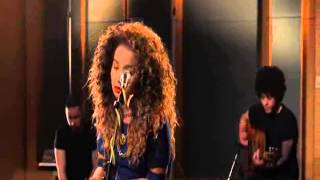 Ella Eyre  Deeper en vivo Español [upl. by Reklaw]