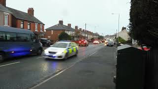 HeddluNorth Wales Police car on 999 emergency response Chester Road Y Fflint CymruWales 211124 [upl. by Suirauqed]