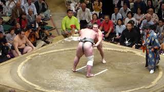 Sekiwake Tochinoshin 120  Yokozuna Hakuho 102  Sumo  Natsubasho 18 [upl. by Uhn831]