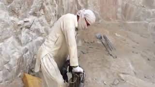 TY24C pneumatic jack hammer rock drill machine working in Saudi Arabia [upl. by Ferdinande]