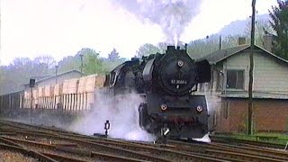 GüterzugDampflok 50 3688 mit schwerem Übergabezug auf der Strecke Gera  Saalfeld Mai 1996 [upl. by Kelby]