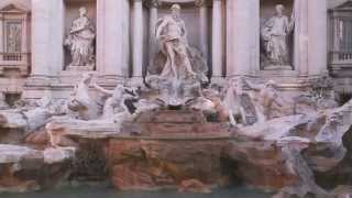 Fontana di Trevi la raccolta delle monetine [upl. by Adeys]