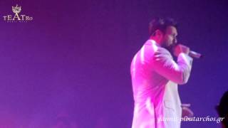 Γιάννης Πλούταρχος  Φοβάμαι πως  Yannis Ploutarchos  Fovamai pos LIVE  Teatro [upl. by Alisen954]