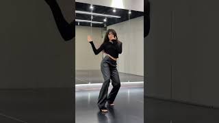 tail Dance Coverfernwangdancehariofficial678youtubeshortsforyoufyptrendingviral [upl. by Llert]