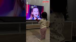 El vídeo de la hija de María Isabel de 1 añito imitando a su madre con quotAntes muerta que sencillaquot [upl. by Aytak446]