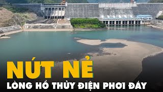 Cận cảnh lòng hồ thủy điện lớn nhất Việt Nam phơi đáy nứt nẻ [upl. by Elleved]