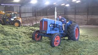 FORDSON DIESEL MAJOR AND JCB LOADALL CLAMPING SILAGE [upl. by Laney840]