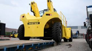 titocom  Loading a Hyster reach stacker onto a low loader [upl. by Auliffe]