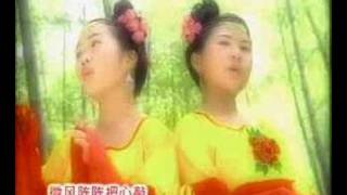 Chinese New Year Song 红色季节 四千金 [upl. by Buatti]