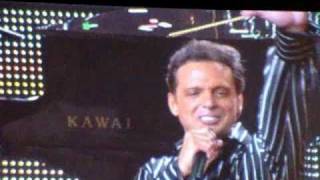 Luis Miguel quot Labios de Mielquot en Vegas Live [upl. by Etnuahc]