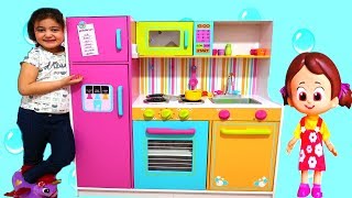 NİLOYA VE ELİF ÖYKÜNÜN DEVASA MUTFAĞI  Kidkraft Kids Toy Kitchen  playtime [upl. by Ak111]