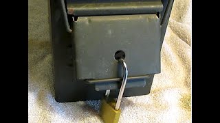 How to lock an ammo canthe easy way [upl. by Lenna785]