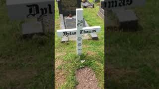 Grave of Dylan Thomas Laugharne Wales [upl. by Okihcim]