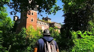 UN CASTELLO DI SETTE PIANI ABBANDONATO NEL BOSCO [upl. by Yesoj]