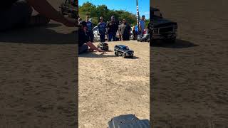 TUG OF WAR TRAXXAS TRX4 BRONCO VS TOYOTA DUALLY purerc cherokee rock villagegeorgiarockzombies [upl. by Malvino]