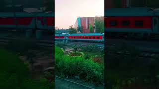 Sealdah Rajdhani Express New Delhi  Sealdah shorts viralposts views viralshorts [upl. by Steinberg]