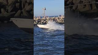 Everglades Center Console Hits A Few Wakes In The Manasquan Inlet [upl. by Renee]