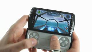 Sony Ericsson XPERIA Play demo Gaming [upl. by Hazlip819]