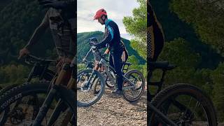 equilibrio balance mtb reels enduro enduromtb mtbskills abb howto brakeless yt izzo [upl. by Whallon]