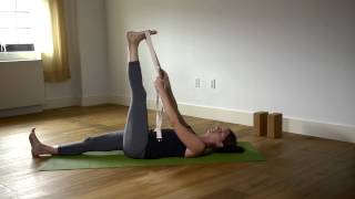 The perfect hamstring TFL and ITB stretch for runners [upl. by Pearla]