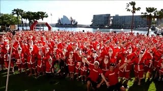 Der Nikolaus in Australien Santa Fun Run durch Sydney [upl. by Anirual]