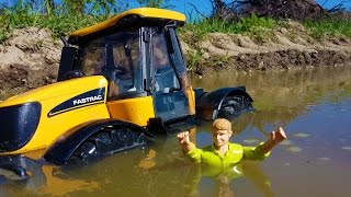 BRUDER Tractor MUD trouble JCB Fastrac ride problems [upl. by Claudianus]