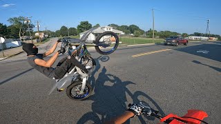 YZ450 AND CRF250R WHEELIES THROUGH TRAFFIC [upl. by Pul]