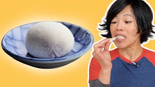 Homemade Mochi  2 Ways Using a Mochi Maker [upl. by Avelin605]