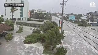 Timelapse shows devastating storm surge from Hurricane Ian in Fort Myers Florida [upl. by Hrutkay]