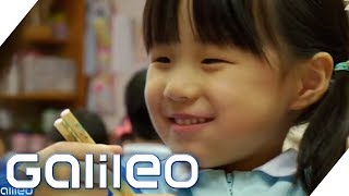 So wichtig ist die Mittagspause in Japans Schulen  Galileo  ProSieben [upl. by Chatav703]