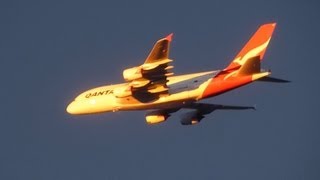 Qantas B747 vs A380 parallel Flight at alt 11km [upl. by Neville149]