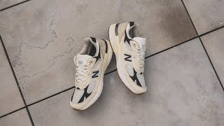 New Balance 993 quotSea Salt  Blackquot U993WS Review amp OnFeet [upl. by Soo]