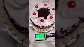 home 🎂Baker ke Cake ka weight dekho Kitna jyada hota hai cake food recipe shortsviral short [upl. by Garber]