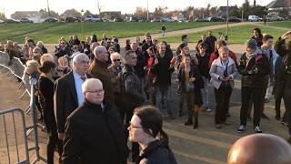 Fillon à Caen  gros concert de casseroles [upl. by Sachi]