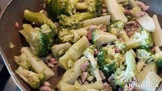 PASTA CON BROCCOLI E PANCETTA [upl. by Creedon]