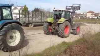 Claas Ares 697 vs New Holland 8560 [upl. by Clerissa]