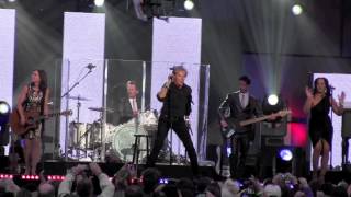 Rod Stewart Performs Forever Youngquot Live 05062013 [upl. by Ryle]